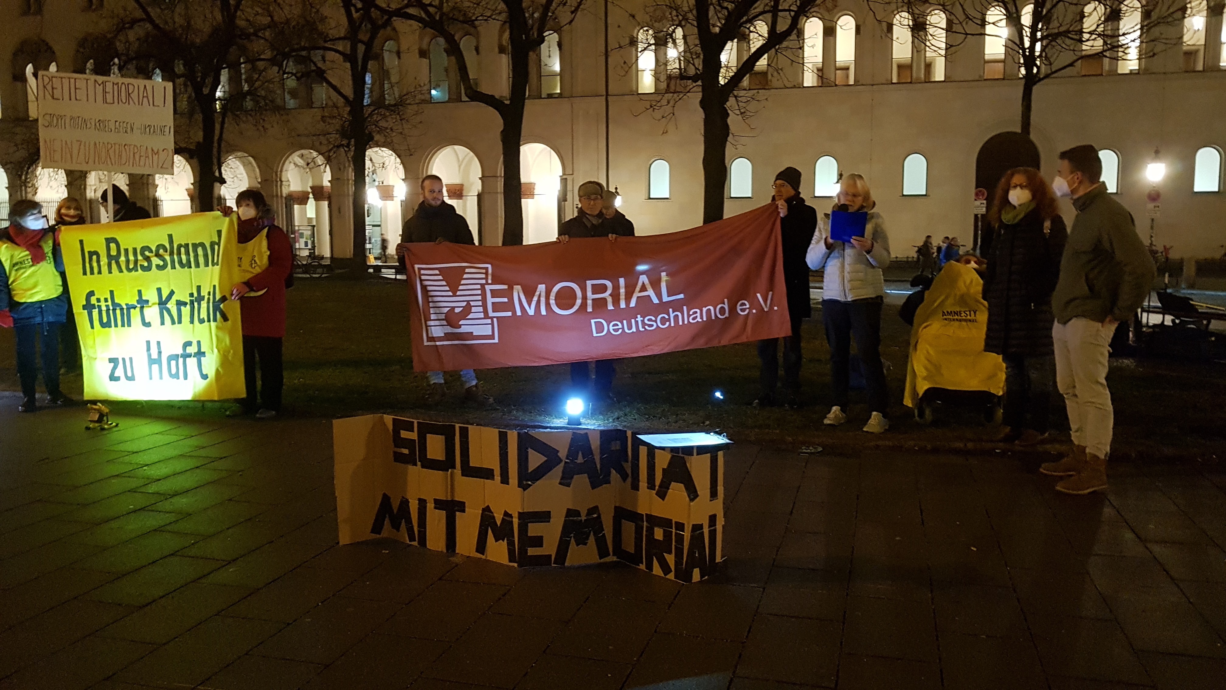 Demonstration von MEMORIAL Deutschland in München (13.12.2021)