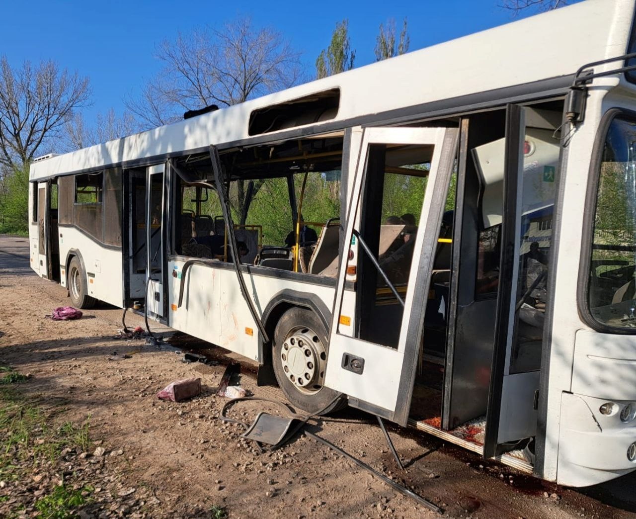 Bus nach dem Angriff auf Marhanez. Foto: Telegram-Kanal von Serhij Lysak, Leiter der Gebietsverwaltung Dnipro